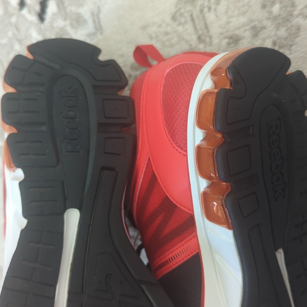 Size 10 : Mens Reebok Runners - Picture 11 of 13